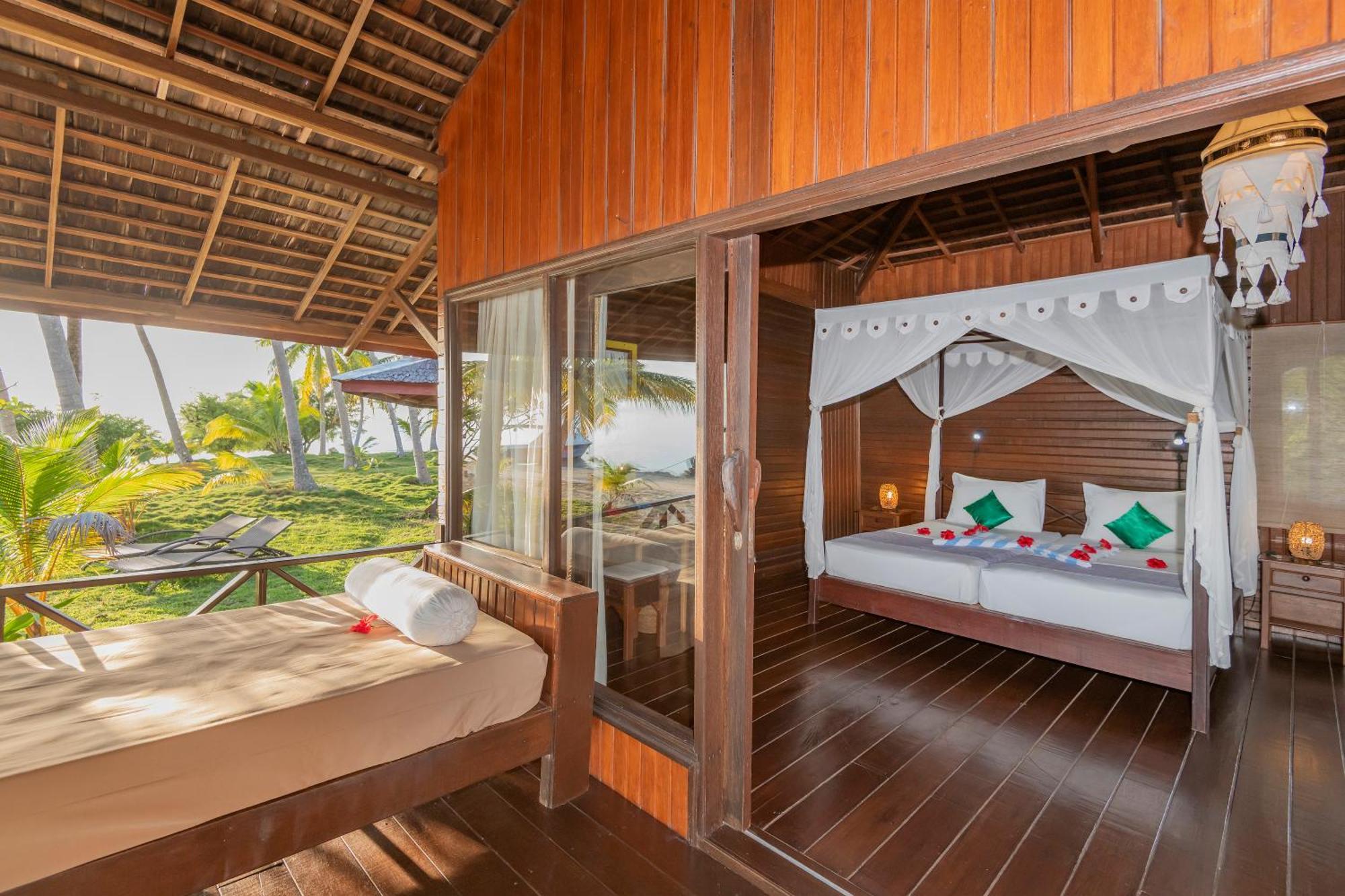 Nunukan Island Resort Maratua Island 외부 사진